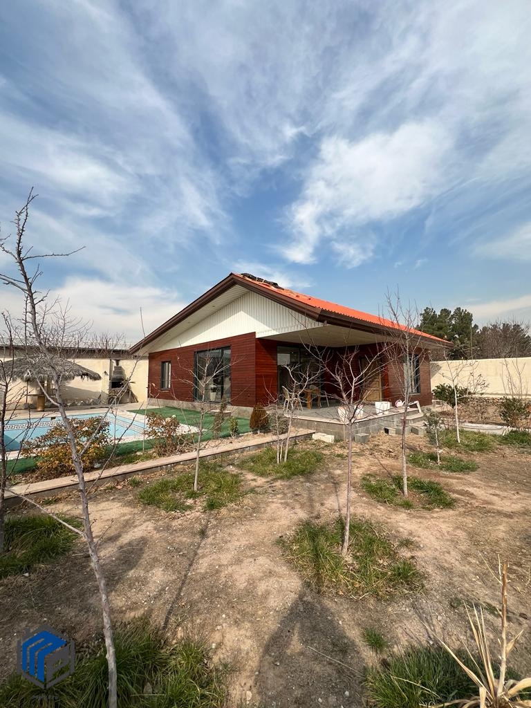 کردان شنده ۶۷۰ متر زمین ۱۳۰ متر بنا