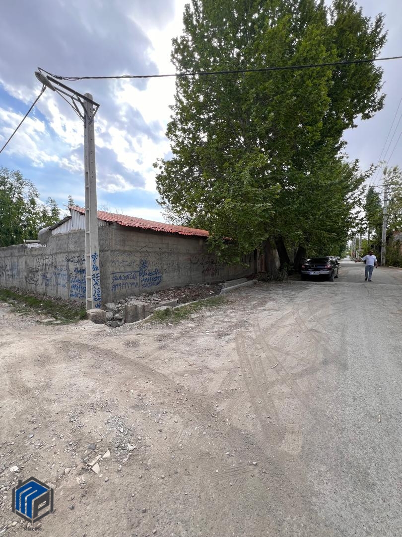 1000 متر زمین - تصویر 2