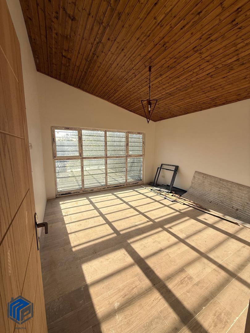 825 متر زمین 250 متر بنا - تصویر 7