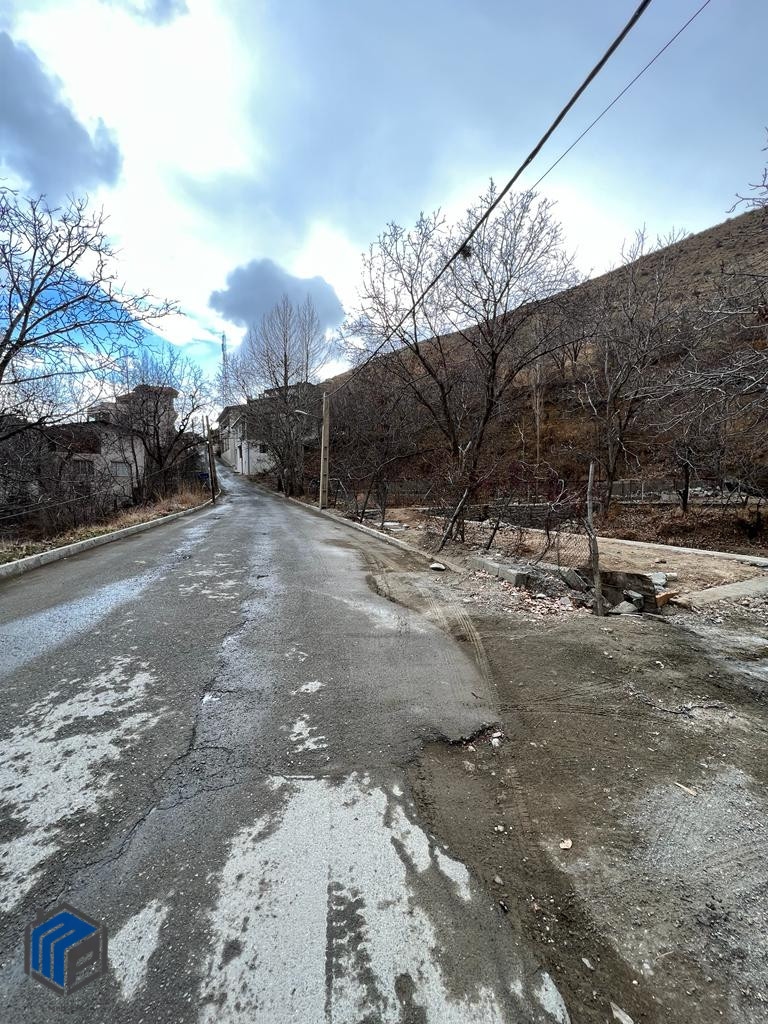 کردان اغشت ۲۵۰ متر زمین - تصویر 4