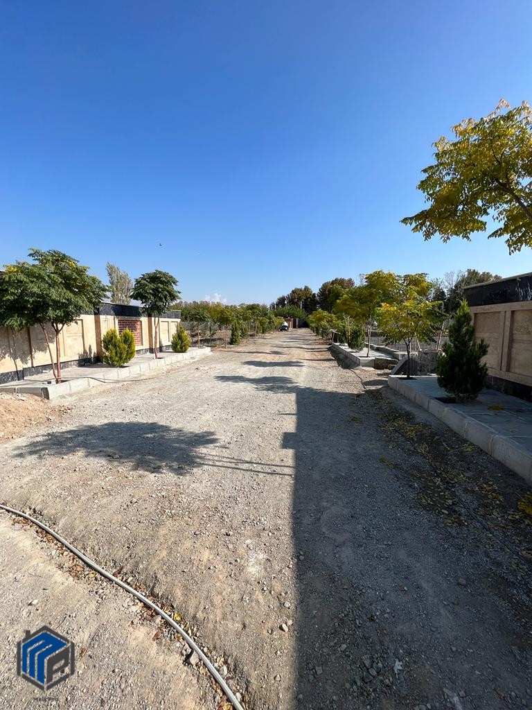 چهارباغ - شهرک کامرانیه ۶۷۰ متر زمین ۱۴۰ متر بنا - تصویر 7