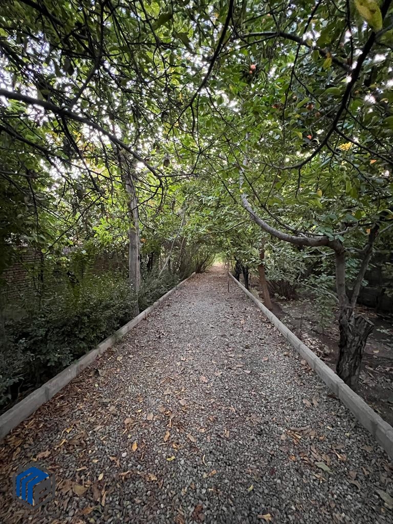 کردان ۱۲۵۰متر  ۱۶۰ متر بنای قدیمی