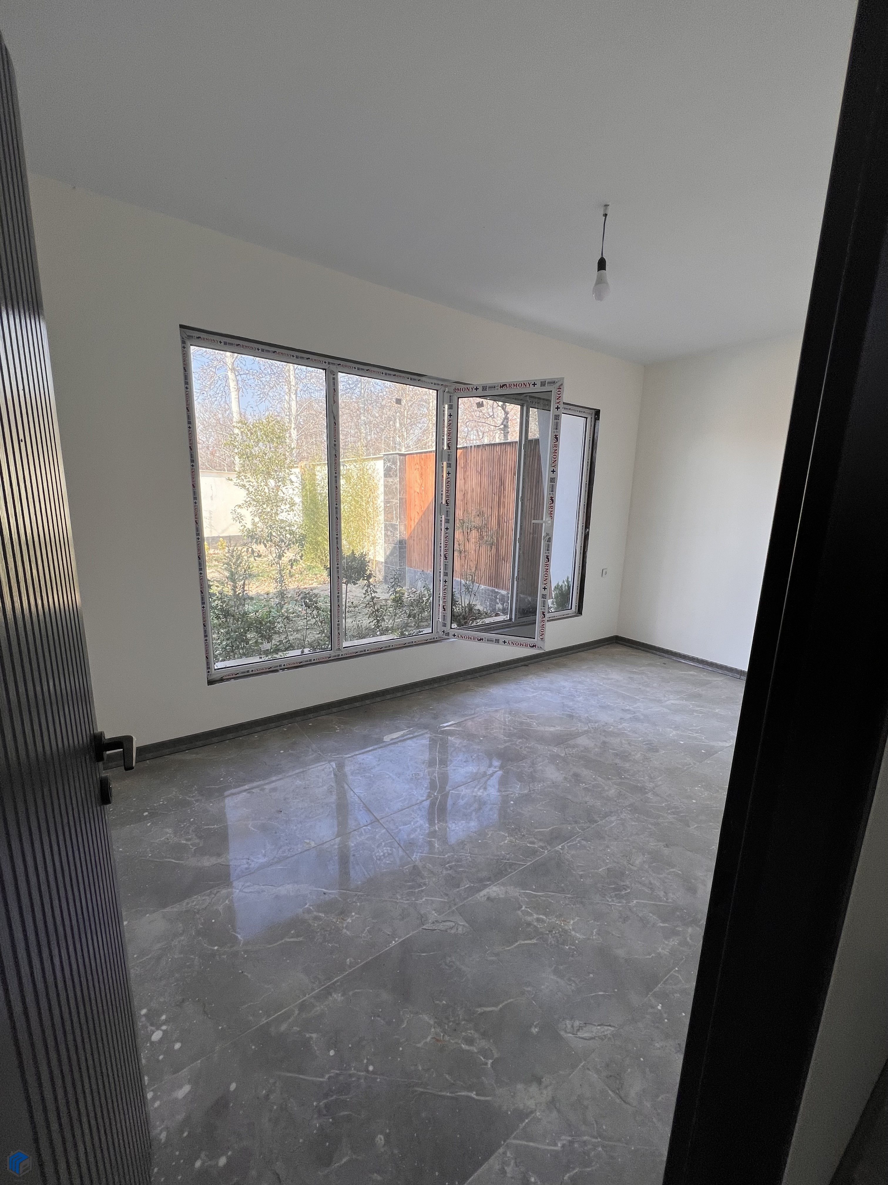 ۳۰۰ مترویلا خوش قیمت - تصویر 5