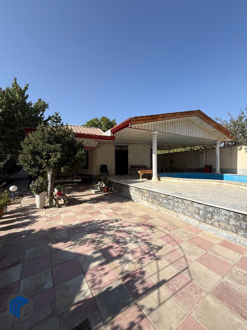 1000 متر زمین 150 متر بنا