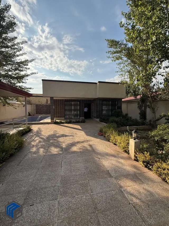 400 متر زمین 150متر بنا