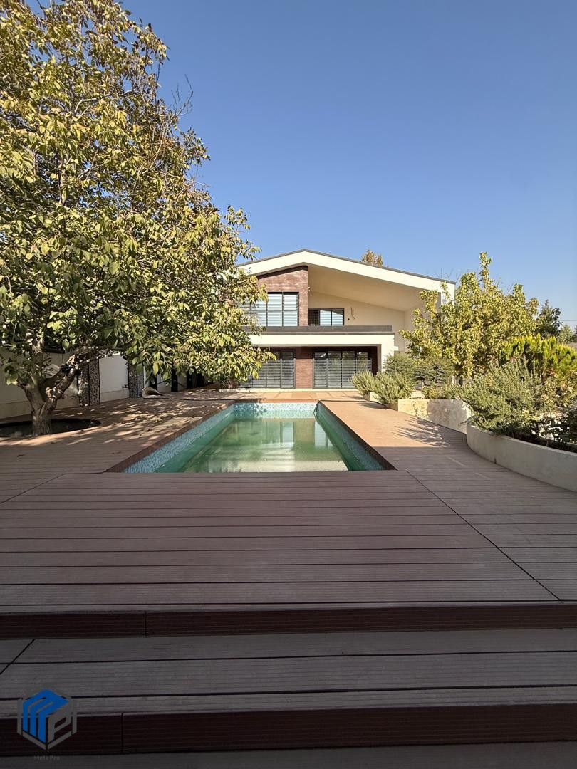 825 متر زمین 250 متر بنا - تصویر 2