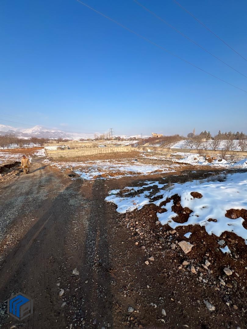 کوهسار روستای شنده ۶۰۰متر زمین - تصویر 3