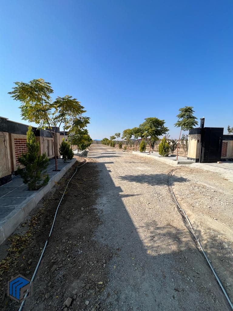 چهارباغ - شهرک کامرانیه ۶۷۰ متر زمین ۱۴۰ متر بنا - تصویر 6