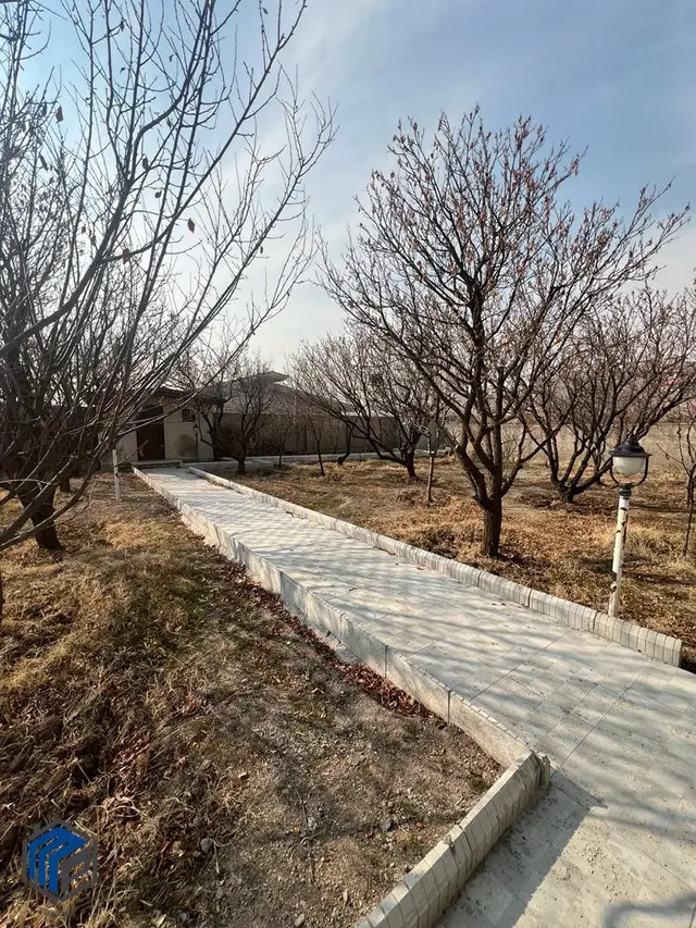 کوهسار خوروین ۷۱۵ متر چهاردیواری - تصویر 1