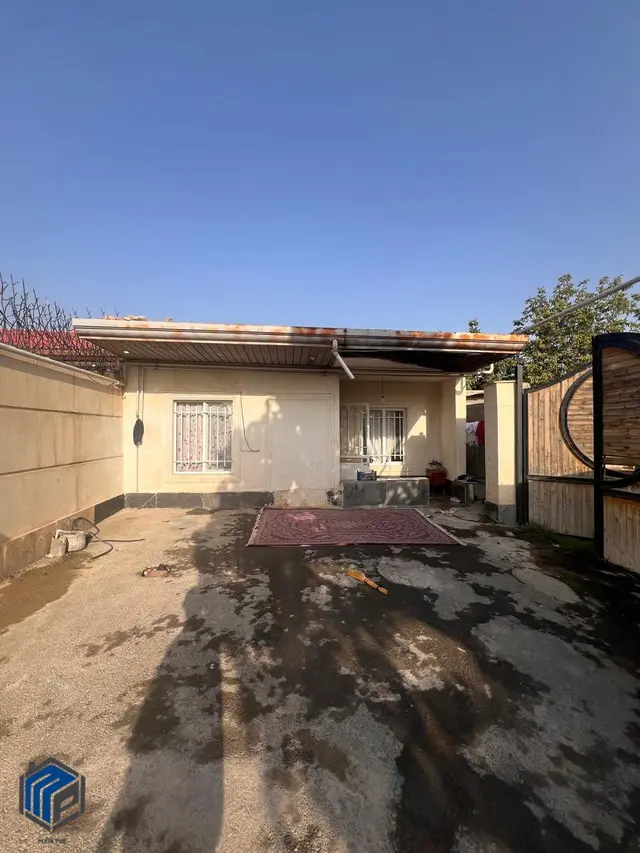 580 متر زمین